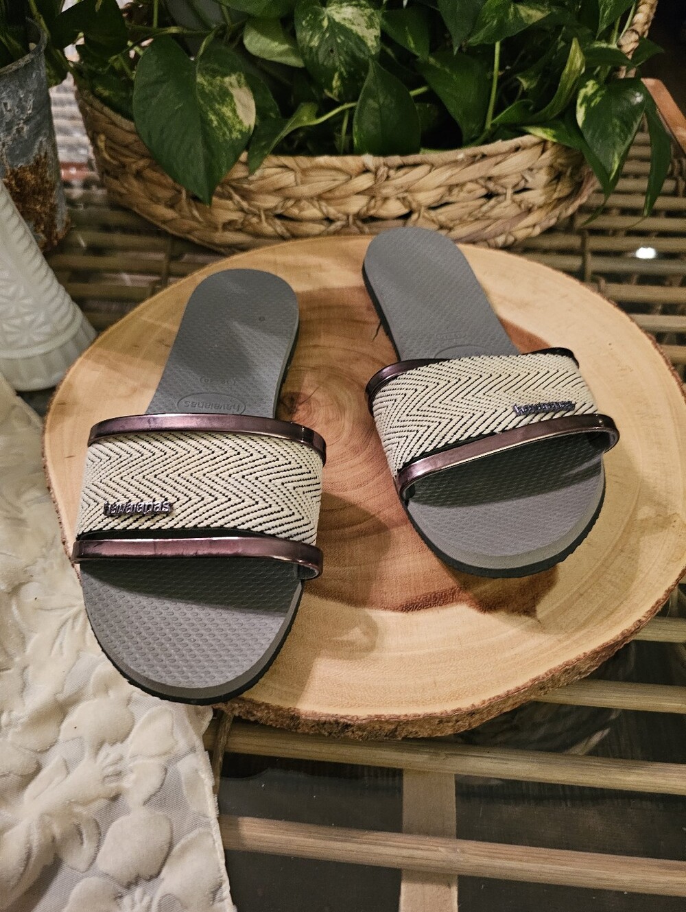 Havaianas (Brazil) You Trancoso Premium Slide Sandal Grey Slip on Women (9/10W)